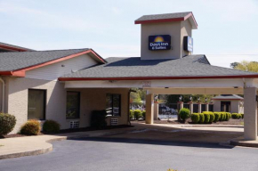 Days Inn & Suites by Wyndham Colonial